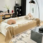 accessoire déco jeté de canapé marron