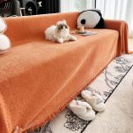 accessoire déco pour canapé orange