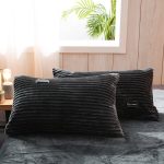 accessoires de literie noir velours