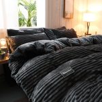 drap en velours noir