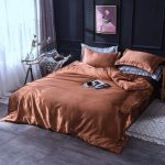 drap housse en satin marron
