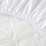 drap housse en tissu imperméable blanc