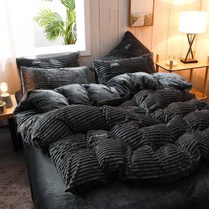 drap housse noir velours