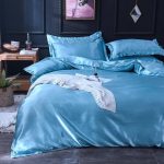 ensemble de lit bleu ciel type satin