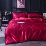 ensemble de literie rouge satin