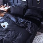 ensemble draps noir type satin