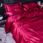 housse de couette en satin rouge