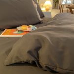 housse de couette stylée gris foncé