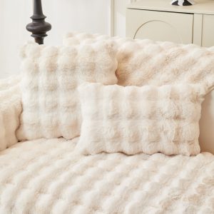 housse de coussin luxe en fausse fourrure molletonnée blanc crème