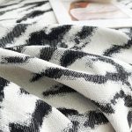 jeté de canapé décoratif tigresse noir