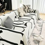 jeté de canapé lettres modernes en textile blanc