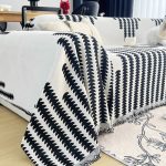 jeté décoratif en noir