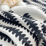nappe tissée en noir sylvestre