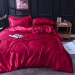 taie d'oreiller rouge satin