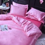 taie d'oreiller satin rose bonbon