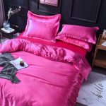 taies d'oreiller en satin rose fushia